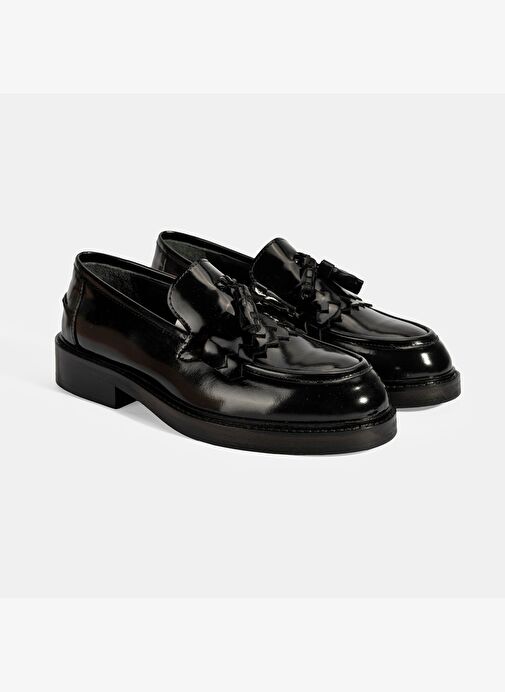Kadın Siyah Püskül Detaylı Deri Loafer - Görsel 2