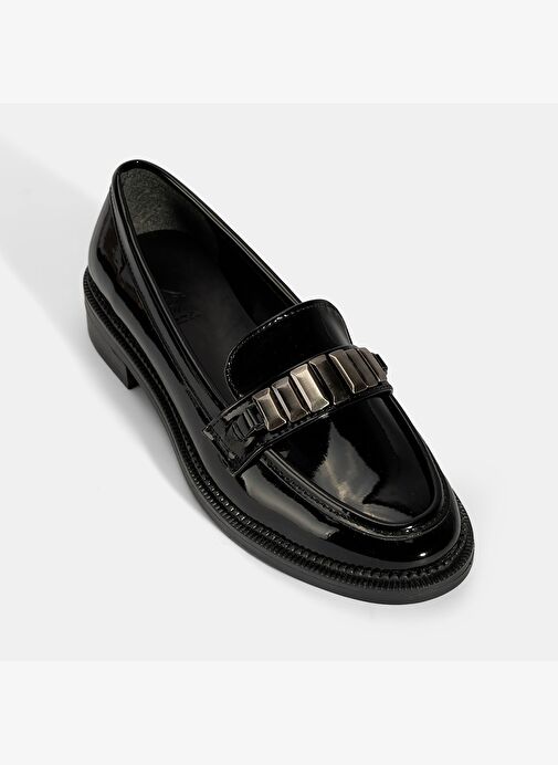 Kadın Siyah Metal Aksesuarlı Loafer - Görsel 5
