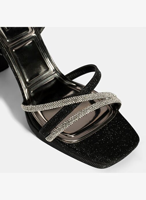 Kadın Siyah Ayarlanabilir Tokalı Taşlı Topuklu Abiye Sandalet - Görsel 7