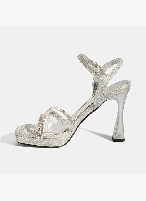 Kadın Gümüş Ayarlanabilir Tokalı Taşlı Topuklu Abiye Sandalet - Görsel 4