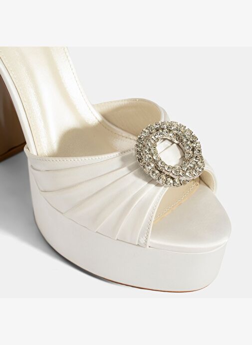 Kadın Beyaz Ayarlanabilir Tokalı Taşlı Topuklu Gelin Ayakkabısı - Görsel 7