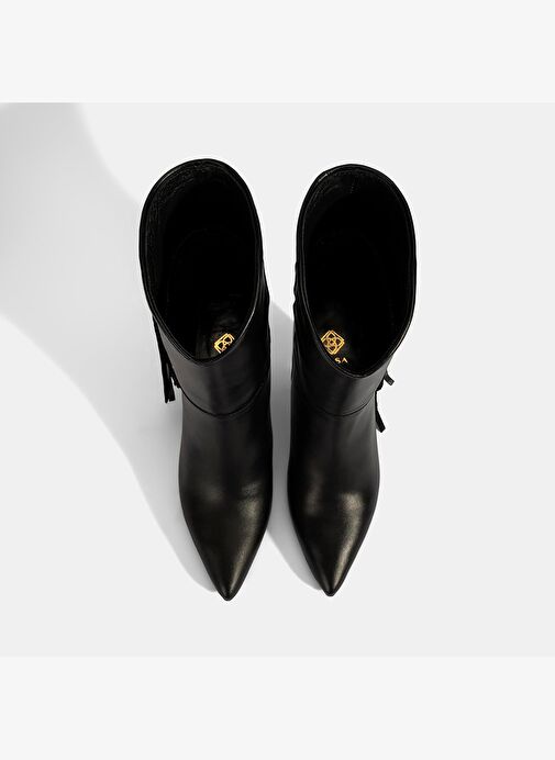 Kadın Siyah Püskül Detaylı Topuklu Deri Bot - Görsel 8
