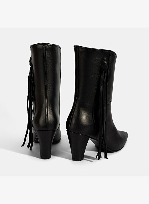 Kadın Siyah Püskül Detaylı Topuklu Deri Bot - Görsel 9