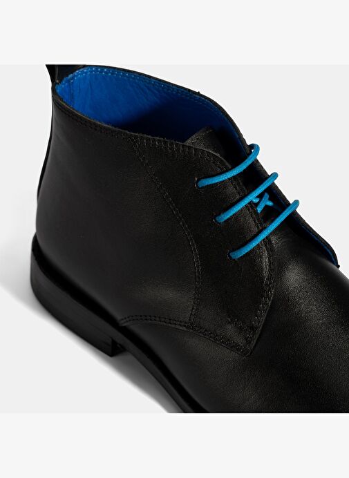 Kadın Siyah Mavi Bağcık Detaylı Deri Bot - Görsel 8