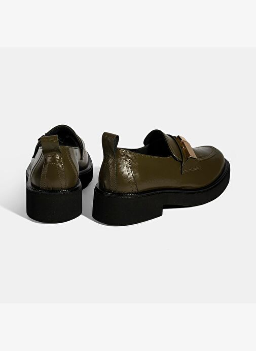 Kadın Yeşil Metal Toka Aksesuarlı Deri Loafer - Görsel 9