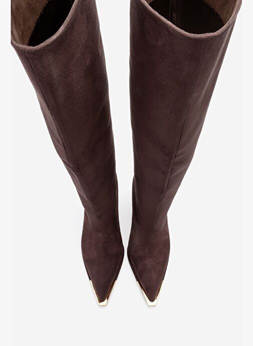 LEXA Kahverengi Süet Altın Detaylı Sivri Burunlu Kadın Topuklu Çizme - Görsel 4
