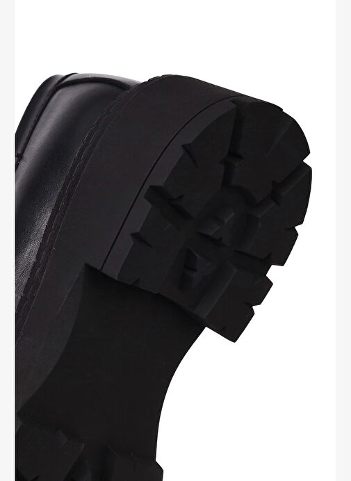 Kadın Siyah Kalın Tabanlı Deri Maskülen Loafer 25AFD185018 - Görsel 8