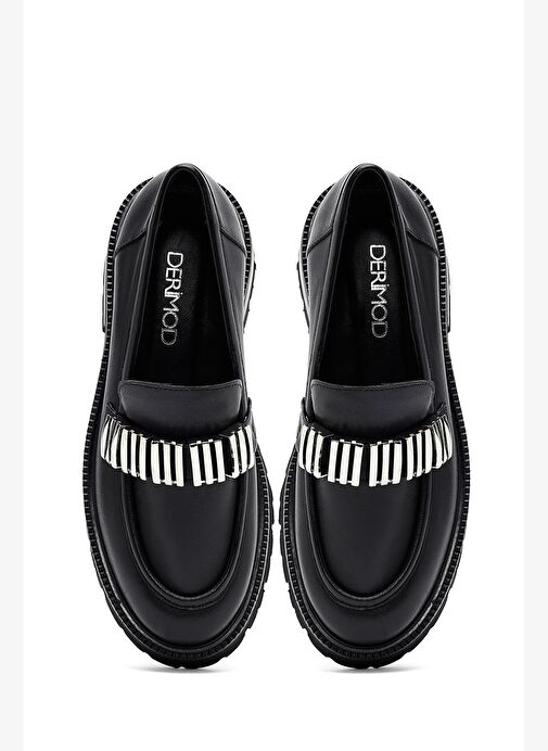 Kadın Siyah Aksesuarlı Deri Maskülen Loafer 25AFD270418 - Görsel 8