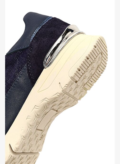 Kadın Lacivert Bağcıklı Kalın Tabanlı Deri Sneaker 25AFD371014 - Görsel 9