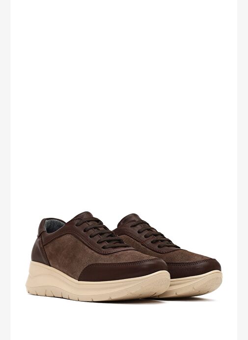 Kadın Kahverengi Bağcıklı Kalın Tabanlı Deri Sneaker 25AFD501514 - Görsel 4