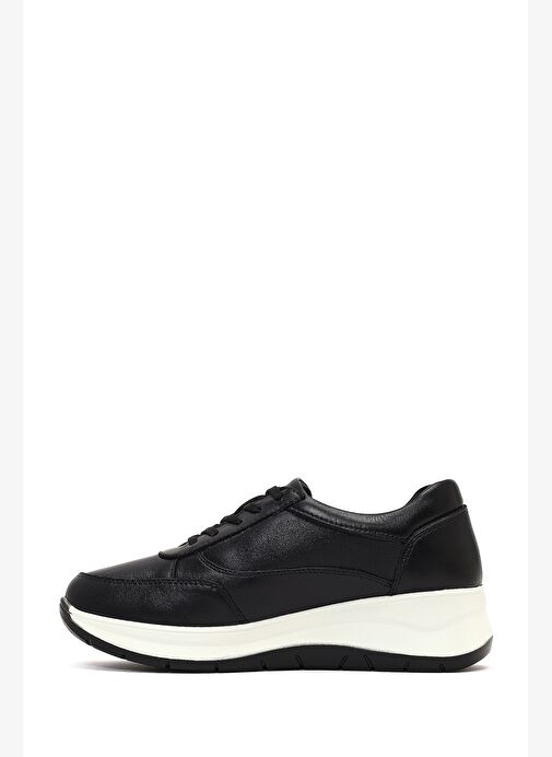 Kadın Siyah Bağcıklı Kalın Tabanlı Deri Sneaker 25AFD501718 - Görsel 3