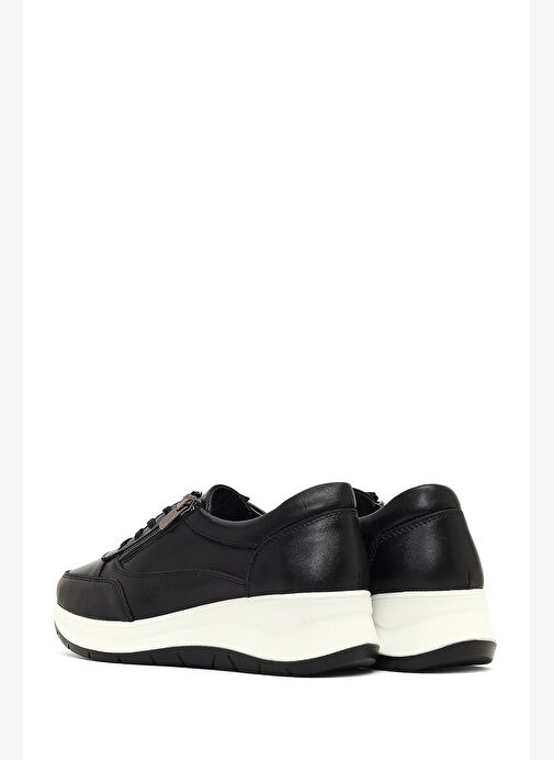 Kadın Siyah Bağcıklı Kalın Tabanlı Deri Sneaker 25AFD501718 - Görsel 6
