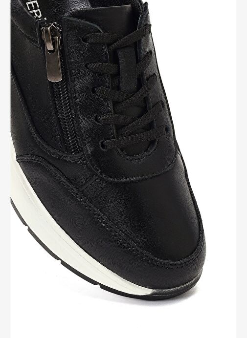 Kadın Siyah Bağcıklı Kalın Tabanlı Deri Sneaker 25AFD501718 - Görsel 9