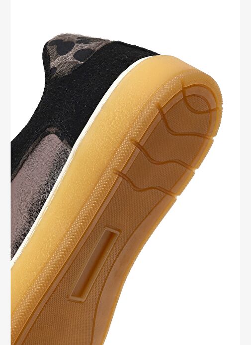 Kadın Siyah Bağcıklı Kalın Tabanlı Desenli Deri Sneaker 25AFE145314 - Görsel 9