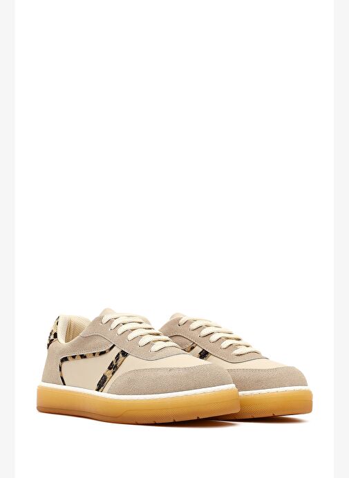 Kadın Bej Bağcıklı Kalın Tabanlı Desenli Deri Sneaker 25AFE145314 - Görsel 4