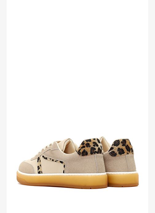 Kadın Bej Bağcıklı Kalın Tabanlı Desenli Deri Sneaker 25AFE145314 - Görsel 6