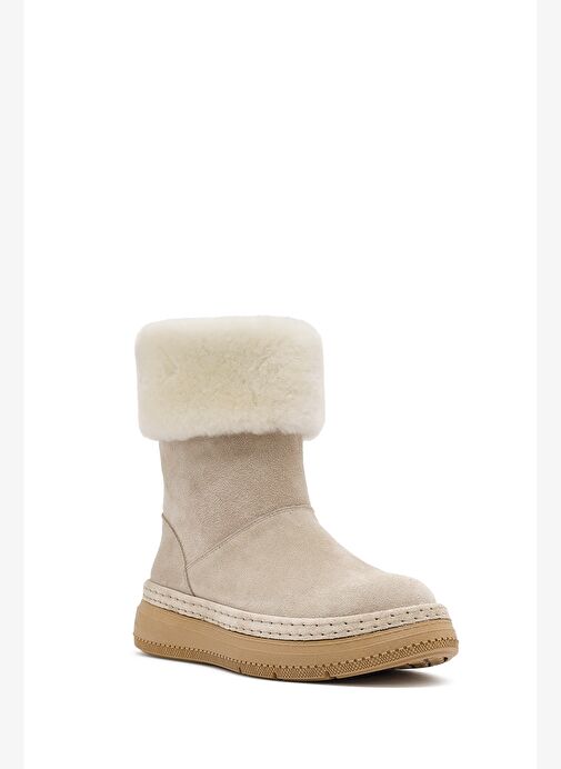 Kadın Bej Kalın Tabanlı Kürk Detaylı Süet Deri Bot 25WFD133410 - Görsel 8