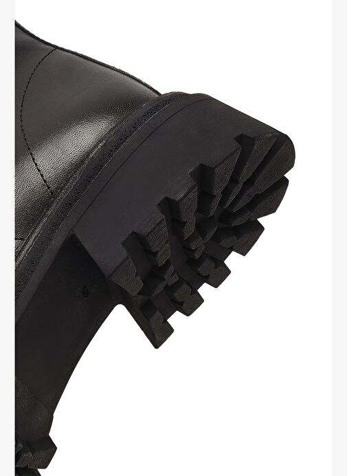 Kadın Siyah Fermuarlı Kalın Tabanlı Deri Bot 25WFD140618 - Görsel 9