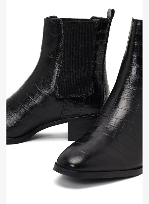 Kadın Siyah Kroko Desenli Kısa Kalın Topuklu Deri Chelsea Bot 25WFD1626E3 - Görsel 9