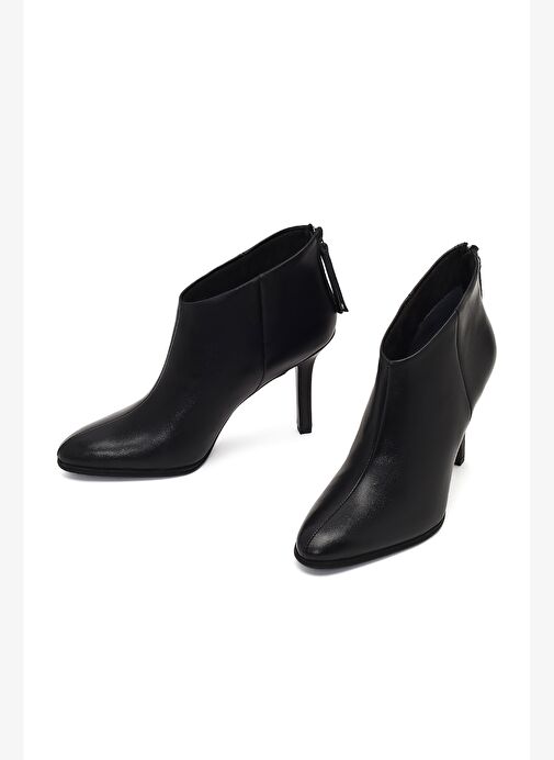 Kadın Siyah Arkadan Fermuarlı Yüksek İnce Topuklu Deri Bot 25WFD163218 - Görsel 4
