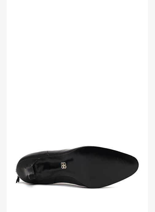 Kadın Siyah Arkadan Fermuarlı Yüksek İnce Topuklu Deri Bot 25WFD163218 - Görsel 7