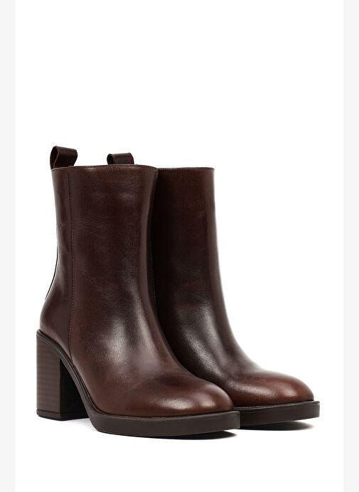 Kadın Kahverengi Fermuarlı Kalın Topuklu Deri Bot 25WFD203018 - Görsel 6