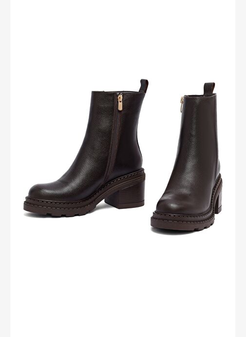 Kadın Kahverengi Fermuarlı Kalın Topuklu Deri Bot 25WFD2037FT - Görsel 4