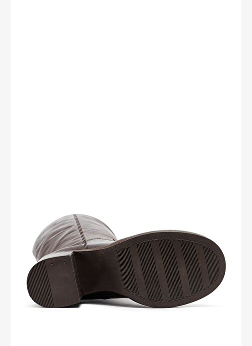 Kadın Kahverengi Fermuarlı Kalın Topuklu Deri Çizme 25WFD282118 - Görsel 7