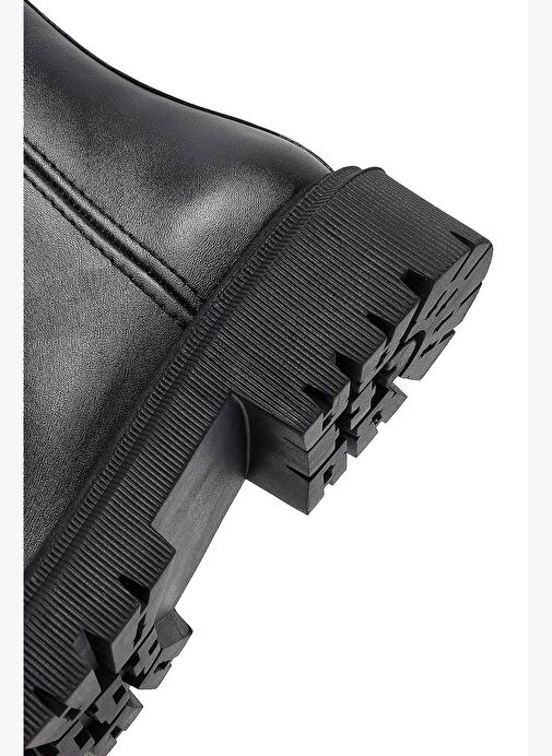 Kadın Siyah Fermuarlı Kalın Tabanlı Deri Bot 25WFD414018 - Görsel 9