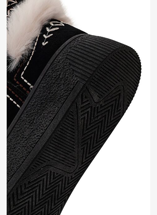 Kadın Siyah Kalın Tabanlı Süet Teddy Bot 25WFE402410 - Görsel 9