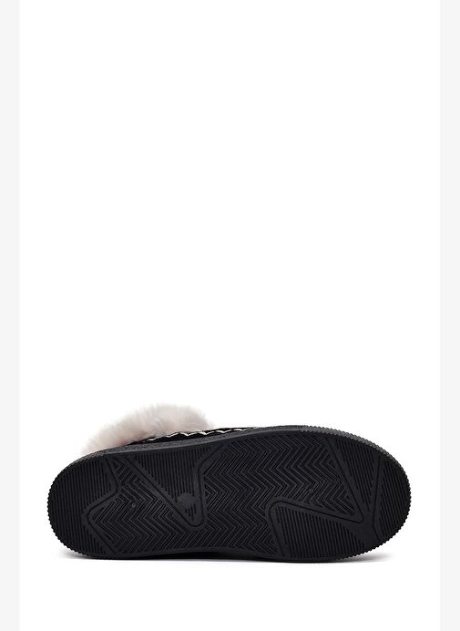 Kadın Siyah Kalın Tabanlı Püsküllü Süet Teddy Bot 25WFE402510 - Görsel 6