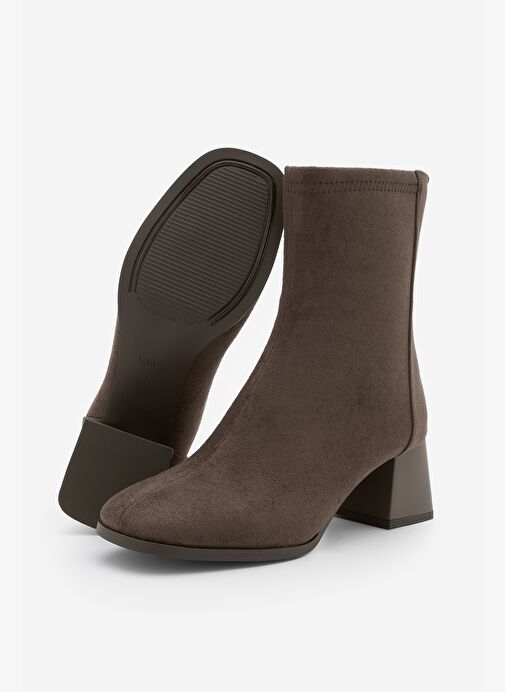 Kadın Topuklu Bot Küt Burun Arkadan Fermuarlı Nayis Kahve Süet - Görsel 8