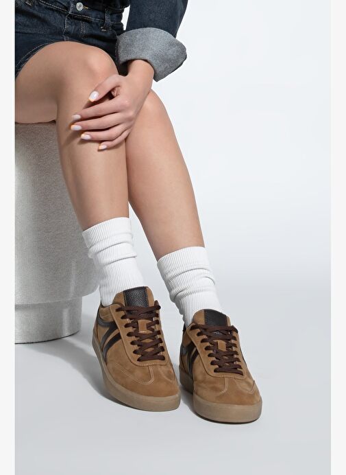 Kadın Sneaker Bağcıklı Düz Taban Spor Ayakkabı Tiyone Taba - Görsel 3