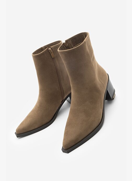 Marjin Marjin Kadın Sivri Burun Dikiş Detaylı Kalın Topuklu Bot Vorsis Taba Süet | Boyner Taba Süet - 2. görsel