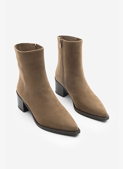 Marjin Marjin Kadın Sivri Burun Dikiş Detaylı Kalın Topuklu Bot Vorsis Taba Süet | Boyner Taba Süet - 6. görsel