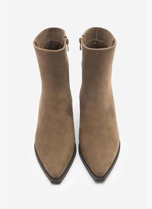 Marjin Marjin Kadın Sivri Burun Dikiş Detaylı Kalın Topuklu Bot Vorsis Taba Süet | Boyner Taba Süet - 7. görsel