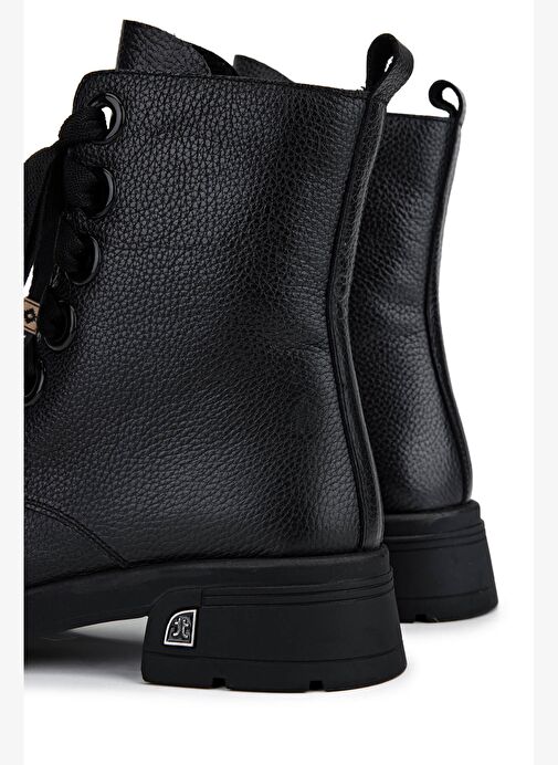 Tamer Tanca Kadın Hakiki Deri Siyah Floter Klasik Bot - Görsel 6