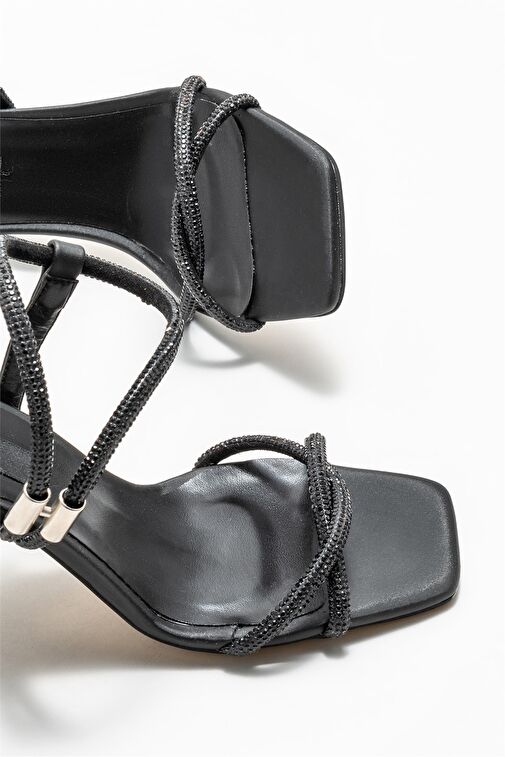 Siyah Kadın Topuklu Sandalet - Görsel 4