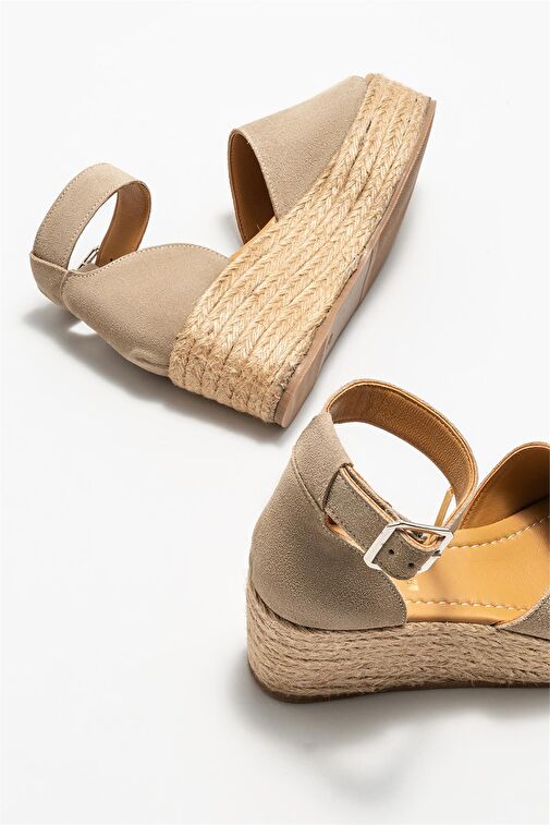 Bej Deri Kadın Dolgu Topuklu Sandalet - Görsel 5