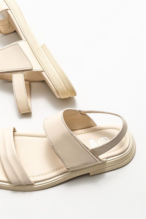 Bej Deri Kadın Düz Sandalet - Görsel 5