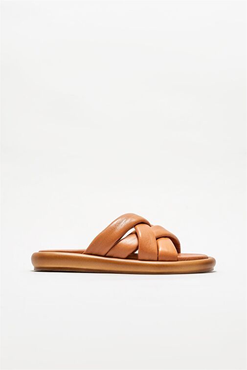 Kırmızı Deri Kadın Terlik - Görsel 2