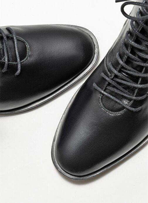 Siyah Deri Kadın Topuklu Bot - Görsel 4