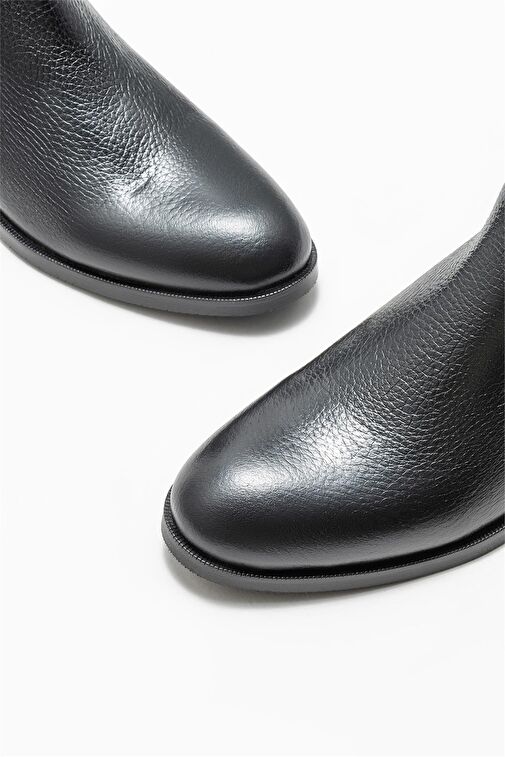 Siyah Deri Kadın Düz Bot - Görsel 4