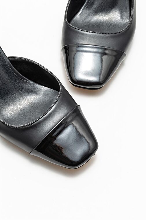 Siyah Kadın Topuklu Ayakkabı - Görsel 4