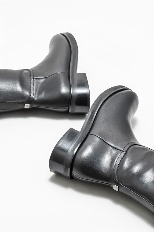 Siyah Deri Kadın Düz Çizme - Görsel 5