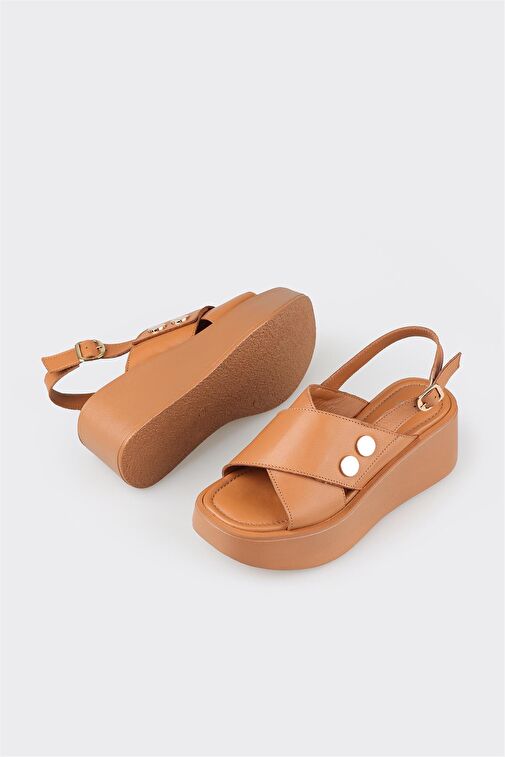 Taba Deri Kadın Dolgu Topuklu Sandalet - Görsel 4