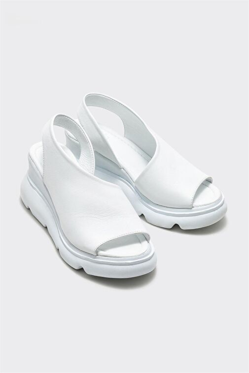 Beyaz Deri Kadın Dolgu Topuklu Sandalet - Görsel 3