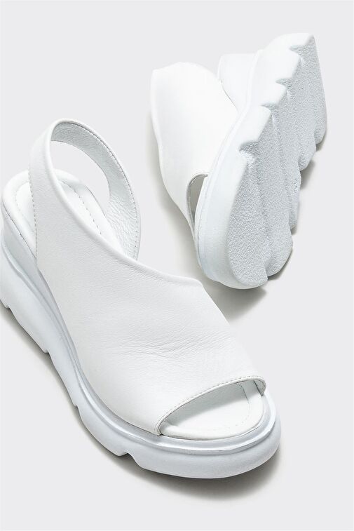 Beyaz Deri Kadın Dolgu Topuklu Sandalet - Görsel 4