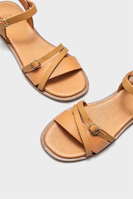 Taba Deri Kadın Düz Sandalet - Görsel 4