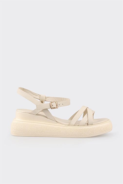 Bej Deri Kadın Dolgu Topuk Sandalet - Görsel 2